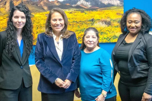 LanguageLine Workers Meet with Lawmakers