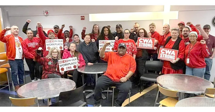CWA President Cummings Visits CWAers in Minneapolis